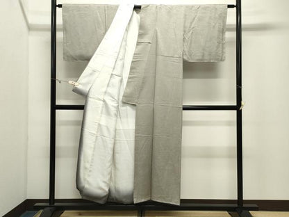 平和屋着物●上質な色無地　雲重ね地紋　灰汁色　正絹　逸品　未使用　CABK2686gh