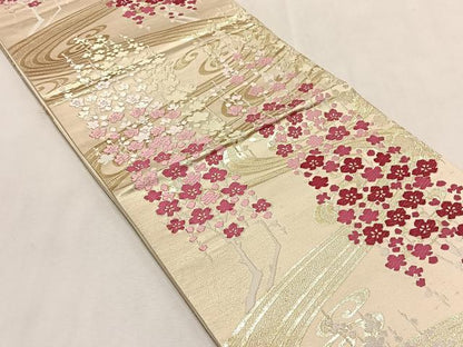 平和屋着物◎六通柄袋帯　流水舞梅文　金糸　正絹　逸品　CABK2866yk