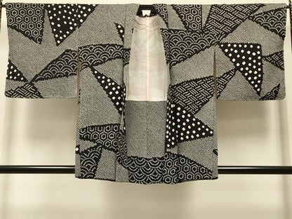 平和屋着物＃羽織　総絞り　吉祥文　黒地　正絹　逸品　未使用　CABK3233in