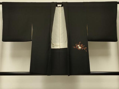 平和屋着物＃羽織　草花文　黒地　金彩　正絹　逸品　CABK3236in