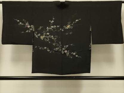 平和屋着物＃羽織　寿光織　枝花文　黒地　金銀糸　正絹　逸品　CABK3237in