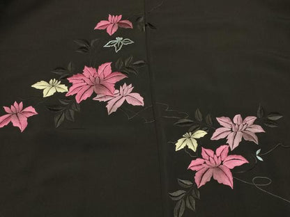 平和屋着物＃羽織　総刺繍　草花文　黒地　正絹　逸品　未使用　CABK3238in