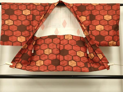 平和屋着物＃羽織　霞亀甲文　正絹　逸品　未使用　CABK3239in
