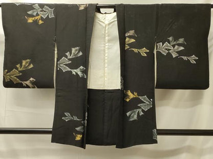 平和屋着物＃羽織　寿光織　舞葉文　黒地　金銀糸　正絹　逸品　CABK3261in