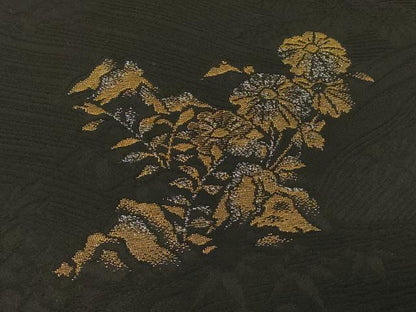 平和屋着物＃羽織　寿光織　草花文　黒地　金銀糸　正絹　逸品　CABK3268in
