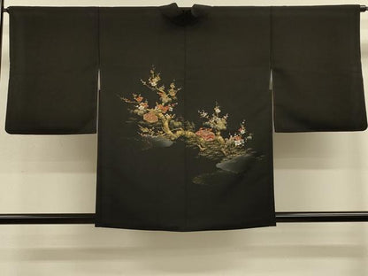 平和屋着物＃羽織 寿光織 文箱枝梅文 黒地 金銀糸 正絹 逸品 CABK3295in