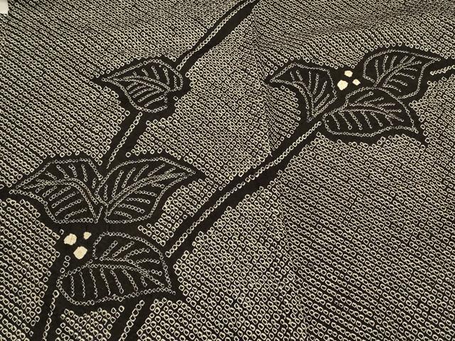 平和屋着物＃羽織　総絞り　枝葉文　黒地　正絹　逸品　CABK3316in