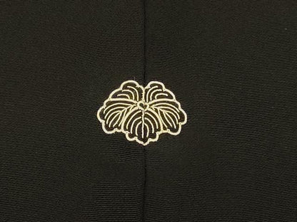 平和屋着物＃道行コート　寿光織　草葉文　黒地　金糸　正絹　逸品　CABK3321in