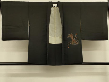 平和屋着物＃羽織　刺繍　雲取り束ね熨斗花文　黒地　金銀彩　正絹　逸品　CABK3323in