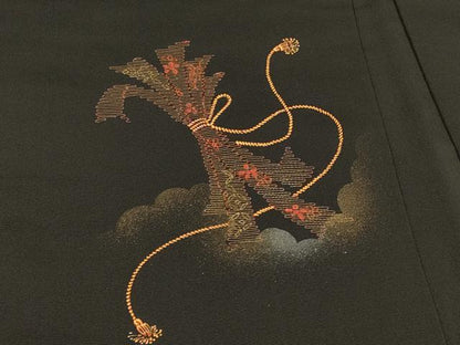 平和屋着物＃羽織　刺繍　雲取り束ね熨斗花文　黒地　金銀彩　正絹　逸品　CABK3323in