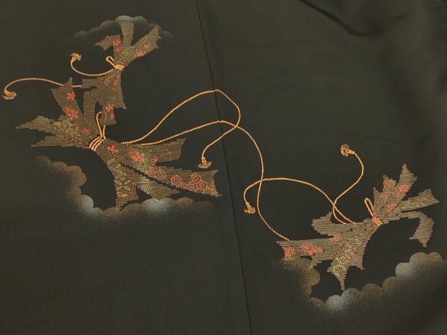 平和屋着物＃羽織　刺繍　雲取り束ね熨斗花文　黒地　金銀彩　正絹　逸品　CABK3323in