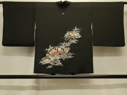 平和屋着物＃羽織 刺繍 地紙風景花文 黒地 正絹 逸品 CABK3359in
