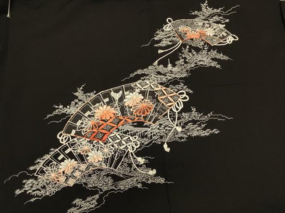 平和屋着物＃羽織 刺繍 地紙風景花文 黒地 正絹 逸品 CABK3359in