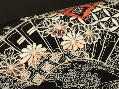 平和屋着物＃羽織 刺繍 地紙風景花文 黒地 正絹 逸品 CABK3359in