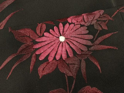平和屋着物＃羽織 総刺繍 草花文 黒地 正絹 逸品 CABK3418in