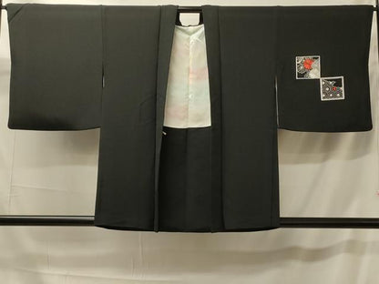 平和屋着物＃羽織 総刺繍 吉祥草花文 黒地 正絹 逸品 CABK3433in
