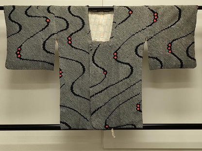 平和屋着物＃道行コート　総絞り　流水文　黒地　正絹　逸品　CABK3455in