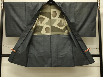 平和屋着物＃男性　本場大島紬　長羽織　格子　正絹　逸品　CABK3473in