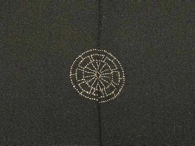 平和屋着物＃羽織 駒刺繍 総刺繍 流水扇面花文 黒地 正絹 逸品 CABK3492in