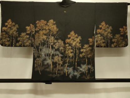 平和屋着物＃羽織 寿光織 樹林文 黒地 金銀糸 正絹 逸品 未使用 CABK3535in