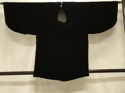 平和屋着物＃和装コート　黒地　ベロア　CABK3551in
