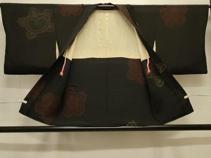 平和屋着物＃羽織 草花文 黒地 正絹 逸品 CABK3581in