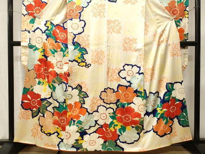 平和屋着物■豪華振袖　駒刺繍　草花文　金彩　正絹　逸品　CABK3618ev