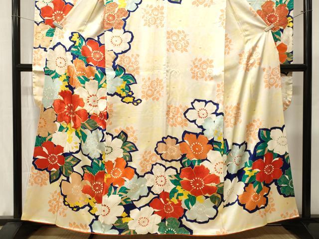 平和屋着物■豪華振袖　駒刺繍　草花文　金彩　正絹　逸品　CABK3618ev