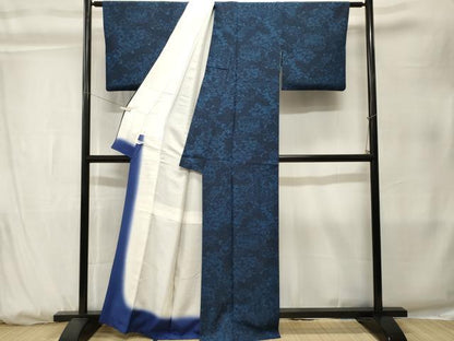 平和屋着物■上質な小紋　藍　型染め　松竹梅文　正絹　逸品　CABK3823ev