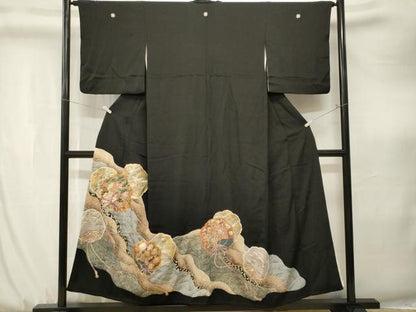 平和屋着物■豪華黒留袖　駒刺繍　鏡裏花鳥文　金彩　正絹　逸品　CABK3893ev