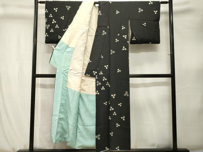 平和屋着物■上質な小紋　鹿の子舞花文　黒地　正絹　逸品　CABK3896ev