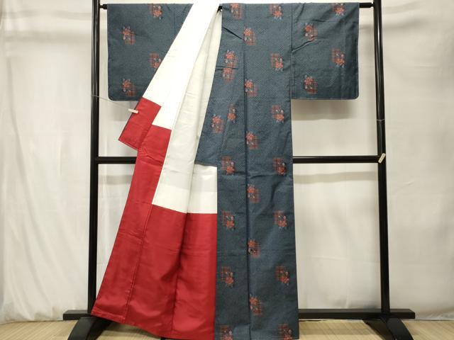 平和屋着物■本場大島紬　9マルキ　紗綾形色紙重ね花文　正絹　逸品　CABK3919ev