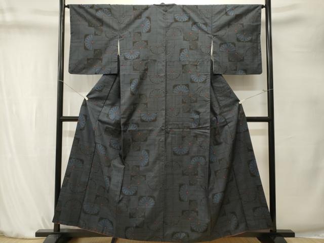 平和屋着物■本場大島紬　7マルキ　色紙菊文　正絹　逸品　CABK4233ev