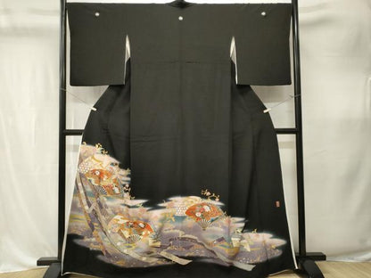 平和屋着物■豪華黒留袖　駒刺繍　衣の年輪　扇面鳳凰草花文　暈し染め　金銀彩　正絹　逸品　CABK4339ev