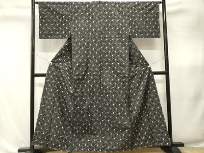 平和屋着物■上質な紬　十字絣文様　黒地　正絹　逸品　CABK4342ev