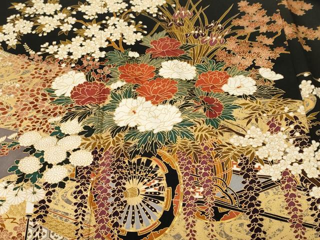 平和屋着物■豪華黒留袖　駒刺繍　人物扇花車文　藤花房　金彩　正絹　逸品　CABK4349ev