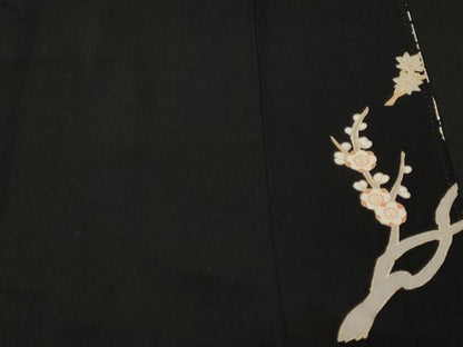 平和屋着物■豪華黒留袖　駒刺繍　雪輪孔雀御所解文　金彩　正絹　逸品　CABK4351ev