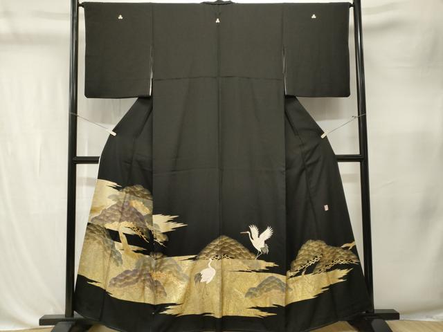 平和屋着物■豪華黒留袖　作家物　駒刺繍　飛鶴枝松文　金彩　正絹　逸品　CABK4357ev