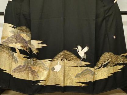 平和屋着物■豪華黒留袖　作家物　駒刺繍　飛鶴枝松文　金彩　正絹　逸品　CABK4357ev