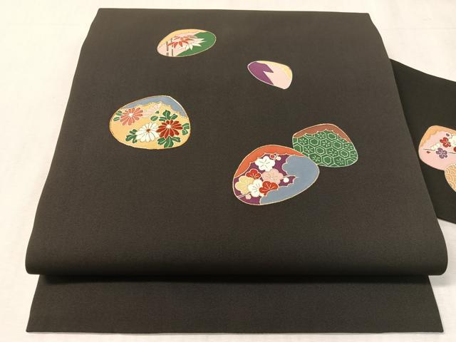 平和屋着物●塩瀬　九寸名古屋帯　駒刺繍　貝合せ花文　黒地　金彩　正絹　逸品　CABK4421vp