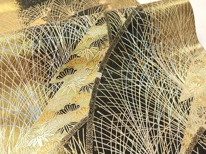 平和屋着物▼玉虫金彩　加藤信和　六通柄袋帯　螺旋　籬松竹梅花文　黒地　引箔　正絹　逸品　CABK4466vp