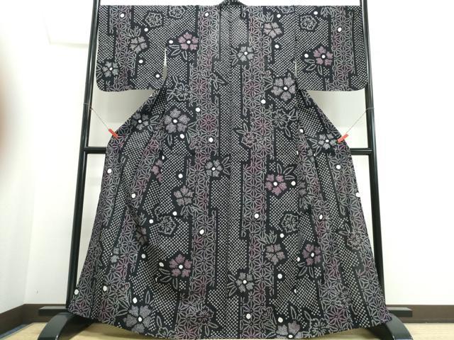 平和屋着物∴夏物　浴衣　有松鳴海絞り　舞花麻の葉文様　黒地　綿　逸品　CABK5330ng