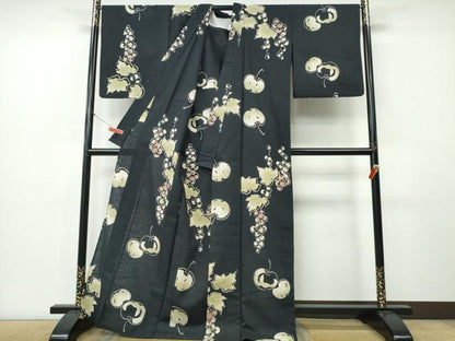 平和屋着物∴夏物　浴衣　注染　手縫い　葡萄　林檎　リンゴ　成り物　黒地　綿　逸品　CABK5497ng