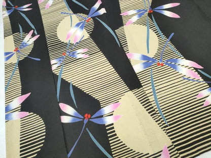 平和屋着物∴夏物　浴衣　注染　手縫い　満月蜻蛉横段文　黒地　綿　逸品　CABK5509ng