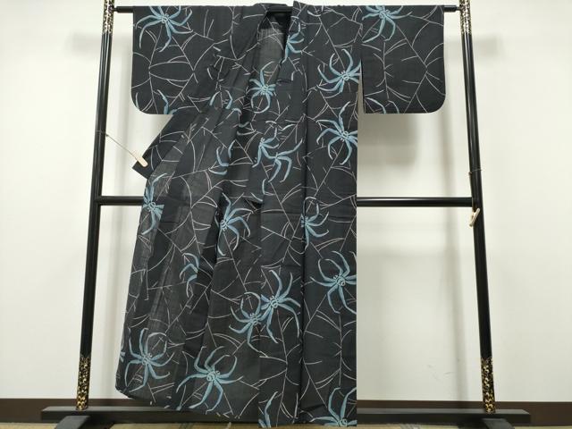 平和屋着物∴夏物　浴衣　注染　手縫い　蜘蛛　黒地　綿　逸品　CABK5510ng