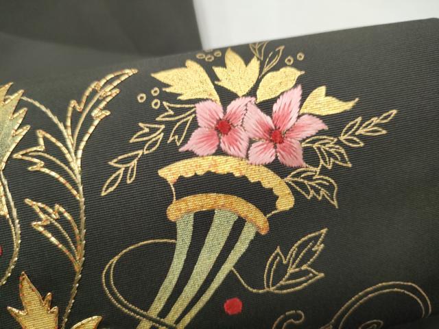 平和屋着物●塩瀬　つけ帯　駒刺繍　更紗花文　黒地　金彩　正絹　逸品　CABK5708hy