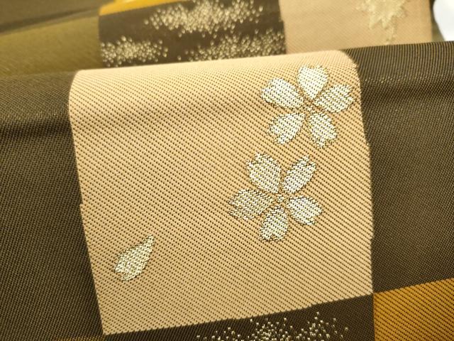 平和屋着物●六通柄袋帯　市松草花文　金糸　正絹　逸品　CABK5958hy