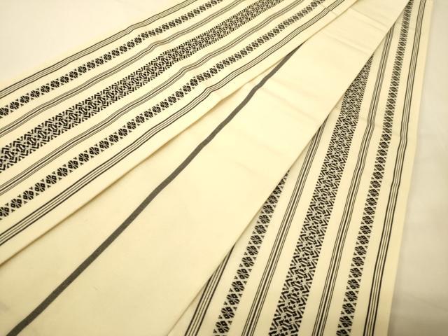 平和屋着物●本場筑前博多織　半幅帯　献上柄　正絹　逸品　CABK6089ak