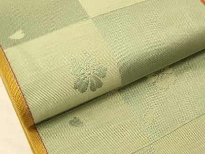 平和屋着物●本場筑前博多織　半幅帯　市松舞桜文　正絹　逸品　CABK6225ak