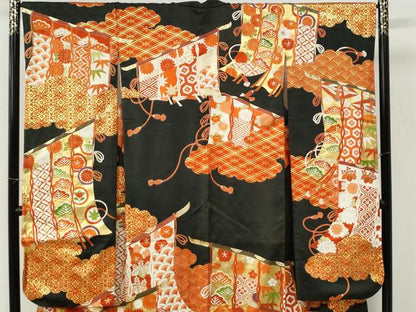 平和屋着物●豪華振袖　駒刺繍　雲取り几帳双鶴花松文　黒地　金彩　正絹　逸品　CABK7220yc
